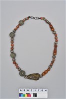 藏品(珊瑚瑪瑙珠胸飾)的圖片